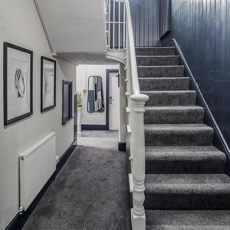 Hotel The Bill Nicholson Pub Londra Esterno foto