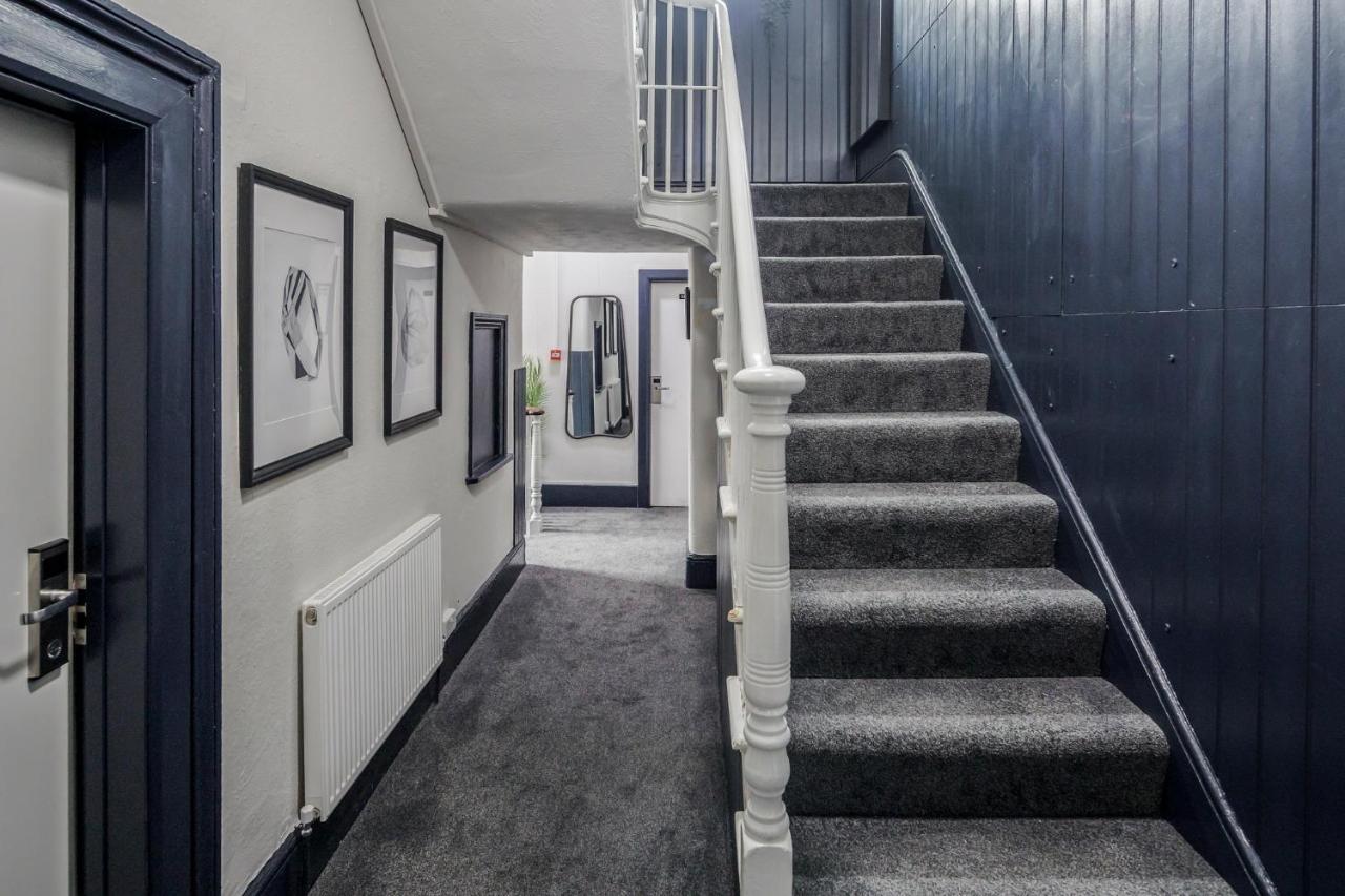 Hotel The Bill Nicholson Pub Londra Esterno foto
